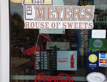 House of Sweets sign