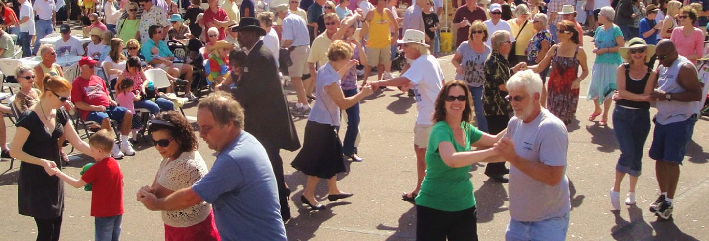 Saturday Morning Market dancing